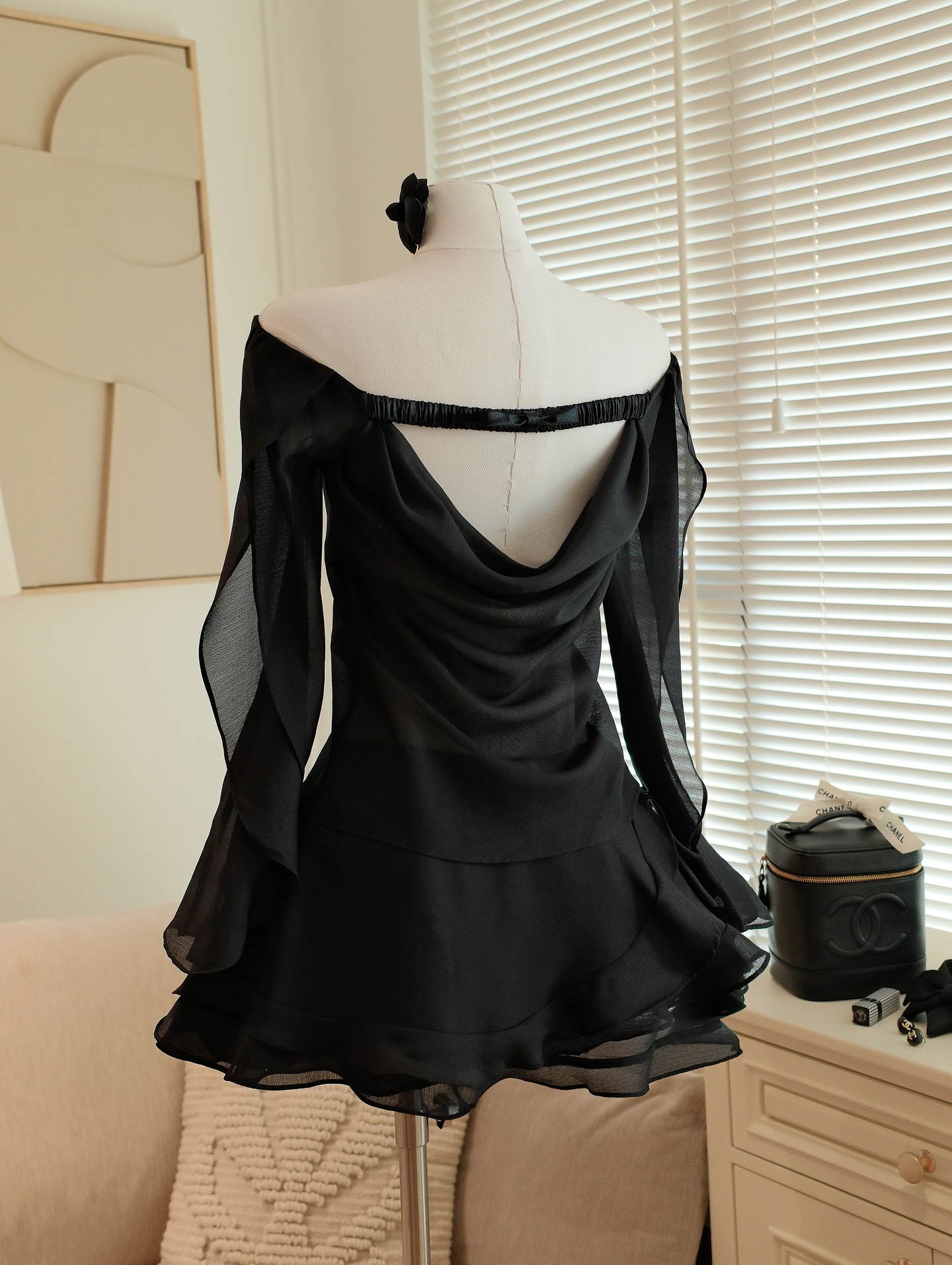 [🆕🇻🇳] The MAGNOLIA 👕 Top1Fashion 👗   𝗡𝗘𝗪 𝗔𝗥𝗥𝗜𝗩𝗔𝗟 – 𝗦𝗘𝗣𝗧𝗘𝗠𝗕𝗘𝗥 𝗖𝗢𝗟𝗟𝗘𝗖𝗧𝗜𝗢𝗡Sự trở lại của gam màu xanh navy – biểu tượng của sự thanh lịch và chuẩn mực.
Thiết kế vest gile mix cùng áo sơ mi tr , shares-10✔️ , likes-65❤️️ , date-2025-09-22 19:58:34🇻🇳🇻🇳🇻🇳📰🆕