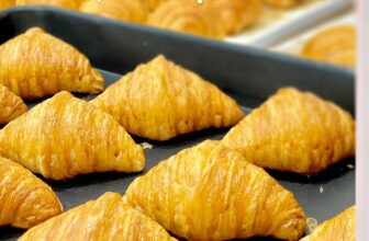 [🆕🇻🇳] Tiệm bánh The Bột’s Kitchen – Chuyên cung cấp bánh ngọt cao cấp và chất lượng theo yêu cầu 🍔 Top1Food  🍜  Một Ngày Ngọt Ngào Tại The Bột’s KitchenSáng sớm, khi phố xá còn lặng yên, trong căn bếp nhỏ của The Bột’s Kitchen, những mẻ bánh đầu tiên đã kịp ra lò. , shares-1✔️ , likes-6❤️️ , date-2025-09-22 14:49:10🇻🇳🇻🇳🇻🇳📰🆕