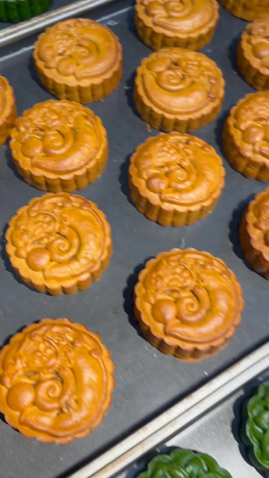 [🆕🇻🇳] P’ti Chou – Thời trang thiết kế dành cho trẻ em 😎❤️️⭐️ Mang hương vị của mùa Trăng Rằm trong thiết kế, đồng thời đủ tinh giản để đồng hành cùng bé yêu hàng ngày ✿
Yếm Bánh Dẻo mộc mạc và dễ thương, với 2 tone  , shares-0✔️ , likes-0❤️️ , date-2025-09-23 21:09:36🇻🇳🇻🇳🇻🇳📰🆕