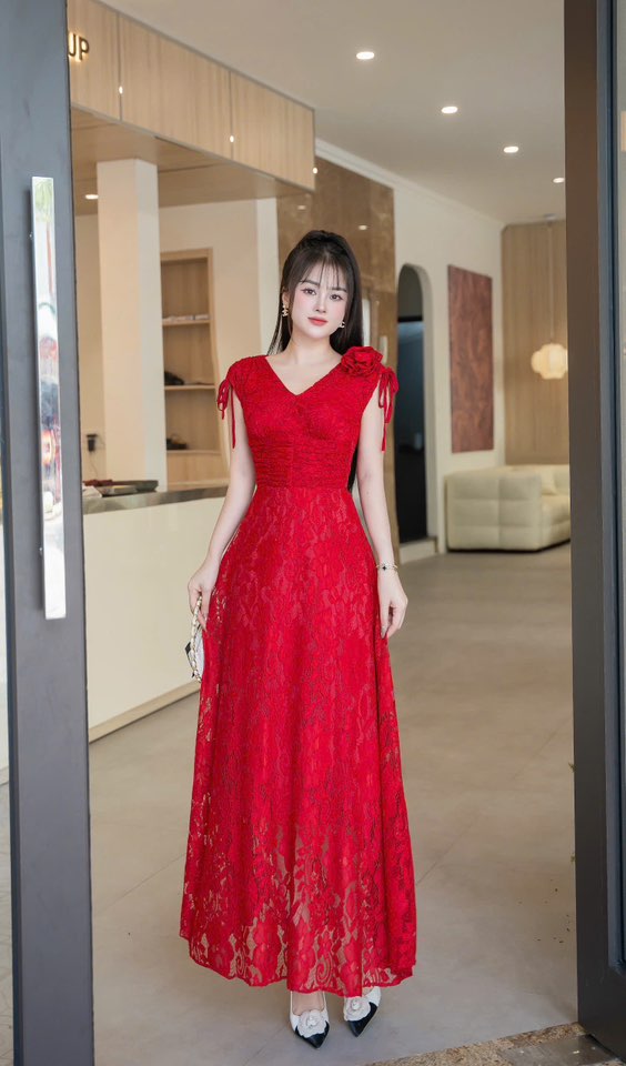 [🆕🇻🇳] Thùy Trang Boutique+  👕 Top1Fashion 👗  Thiết kế với gam màu be sáng nhẹ nhàng tôn da trên nền vải ren bắt mắt sẽ giúp nàng xinh đẹp rạng rỡ dù ở chốn công sở hay những chuyến đi chơi.
Inbox nga , shares-0✔️ , likes-53❤️️ , date-2025-09-23 03:15:31🇻🇳🇻🇳🇻🇳📰🆕