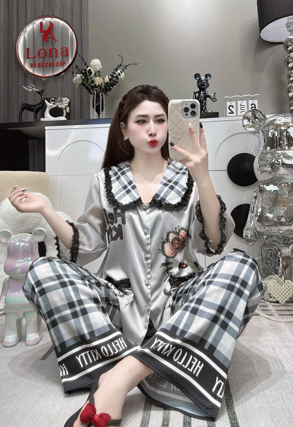 [🆕🇻🇳] Chan – Cửa hàng quần áo nữ 👕 Top1Fashion 👗  Sơ mi dễ thương chuẩn style nàng thơ, diện lên là có ngay vibe ngọt ngàoThoải mái để đi học, xinh xắn để đi chơi
+1 outfit giao mùa đa-zi-năng
, shares-0✔️ , likes-10❤️️ , date-2025-09-29 00:18:11🇻🇳🇻🇳🇻🇳📰🆕