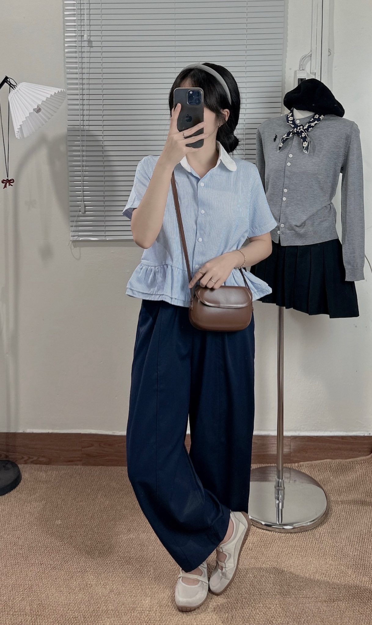 [🆕🇻🇳] Chan – Cửa hàng quần áo nữ 👕 Top1Fashion 👗  Sơ mi dễ thương chuẩn style nàng thơ, diện lên là có ngay vibe ngọt ngàoThoải mái để đi học, xinh xắn để đi chơi
+1 outfit giao mùa đa-zi-năng
, shares-0✔️ , likes-10❤️️ , date-2025-09-29 00:18:11🇻🇳🇻🇳🇻🇳📰🆕