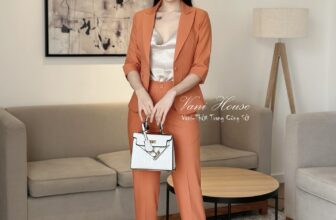[🆕🇻🇳] Vani – Thời Trang Công Sở 👕 Top1Fashion 👗   BẠN MUỐN NỔI BẬT MÀ VẪN THANH LỊCH?
– item “quốc dân” cho mọi cô nàng hiện đại. Dáng ngắn gọn, trẻ trung, dễ mix đồ, phù hợp từ công sở đến dạo phố.#ve , shares-0✔️ , likes-11❤️️ , date-2025-09-29 23:24:38🇻🇳🇻🇳🇻🇳📰🆕