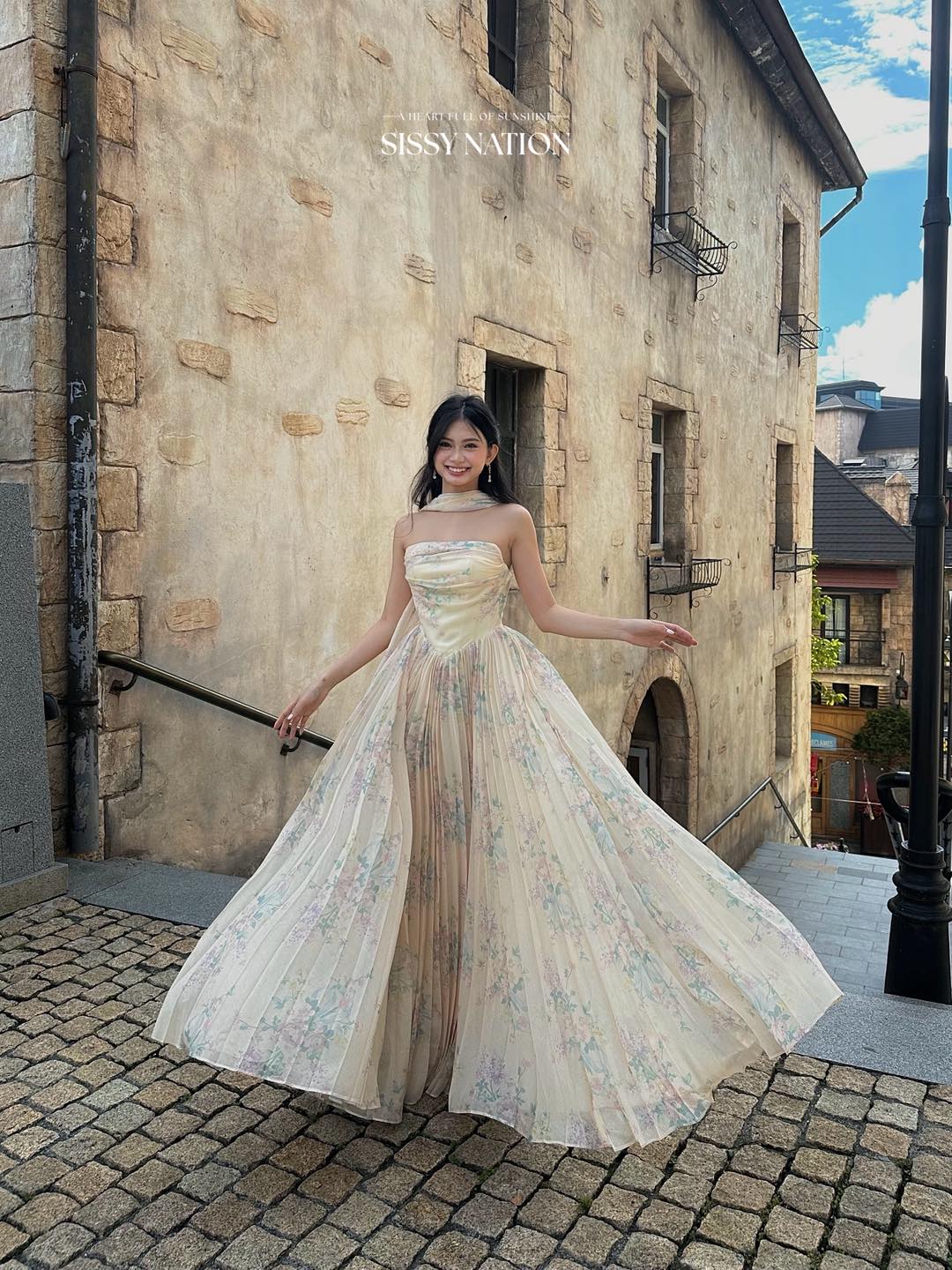 [🆕🇻🇳] Sissy Nation – Thiết kế & Thời trang 👕 Top1Fashion 👗  𝐀𝐌𝐄𝐋𝐈𝐀 𝐂𝐎𝐑𝐒𝐄𝐓 𝐏𝐋𝐄𝐀𝐓𝐄𝐃 𝐃𝐑𝐄𝐒𝐒 𝐈𝐍 𝐅𝐋𝐎𝐑𝐀𝐋
Thiết kế best-selling của Sissy Nation nay đã chính thức back in stock đủ size tại cửa hàng.Với phom dáng Corset c , shares-9✔️ , likes-54❤️️ , date-2025-10-03 03:02:36🇻🇳🇻🇳🇻🇳📰🆕