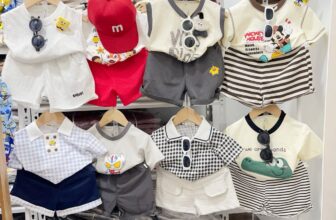 [🆕🇻🇳]  Shop Mẹ Ruộng – Quần áo trẻ em 🧑‍🧒❤️️👶⭐️ Set bộ thun cotton QCCC cho bé đi học , đi chơi mát mẻ , thoải máiChất thun mềm mát, co giãn, thấm hút mồ hôiSize 9-25kg
Chốt đơn 3 bộ miễn ship
Hìn , shares-5✔️ , likes-134❤️️ , date-2025-10-02 18:44:59🇻🇳🇻🇳🇻🇳📰🆕