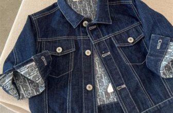 [🆕🇻🇳] BIN KIDS 🧑‍🧒❤️️👶⭐️ Khoác bò dior #Oder
Sz 90-140
, shares-0✔️ , likes-1❤️️ , date-2025-10-01 17:10:38🇻🇳🇻🇳🇻🇳📰🆕