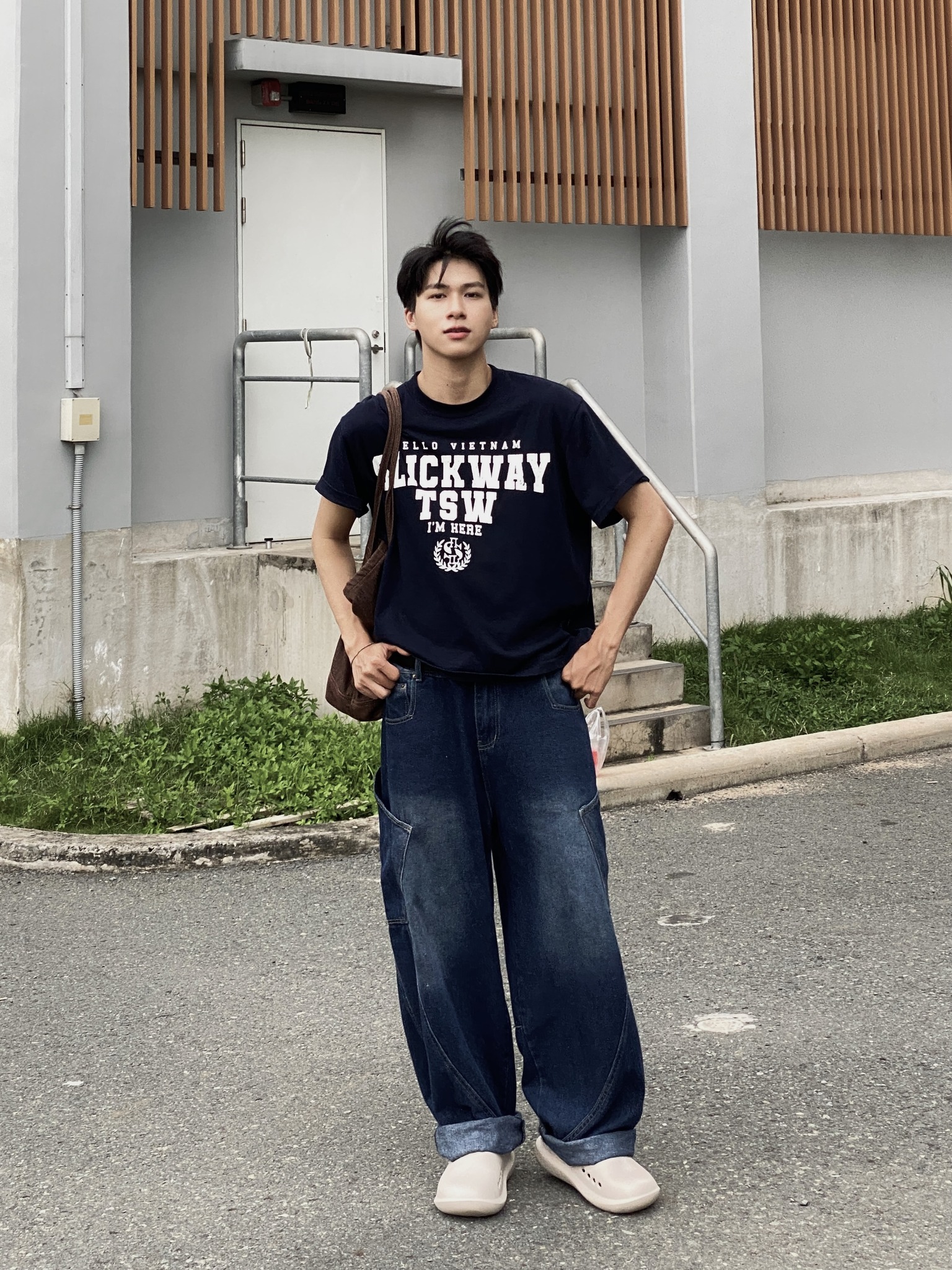 [🆕🇻🇳] Biti’s – Nâng niu bàn chân Việt 👕 Top1Fashion 👗  UCARE CLOG | BITI’S
𝐌𝐨̂ 𝐭𝐚̉:
◦ 𝐓𝐡𝐢𝐞̂́𝐭 𝐤𝐞̂́ 𝐧𝐠𝐮𝐲𝐞̂𝐧 𝐤𝐡𝐨̂́𝐢 𝐜𝐮̀𝐧𝐠 𝐜𝐡𝐚̂́𝐭 𝐥𝐢𝐞̣̂𝐮 𝐄𝐕𝐀 𝐬𝐢𝐞̂𝐮 𝐧𝐡𝐞̣
◦ 𝐌𝐚̣̆𝐭 đ𝐞̂́ 𝐧𝐚̂𝐧𝐠 đ𝐨̛̃ 𝐯𝐨̀𝐦 𝐛𝐚̀𝐧 𝐜𝐡𝐚̂𝐧
◦ Đ𝐞̂́ 𝐡𝐚̣𝐧 𝐜𝐡𝐞̂́ 𝐭𝐫𝐨 , shares-3✔️ , likes-16❤️️ , date-2025-10-05 17:52:14🇻🇳🇻🇳🇻🇳📰🆕