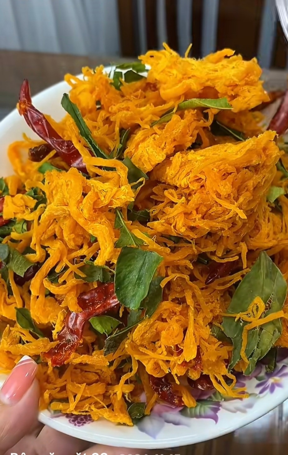 [🆕🇻🇳] Tổng Kho Ăn Vặt Miền Trung – chuyên các món ăn vặt thịnh hành nhất hiện nay 🍔 Top1Food  🍜  KHÔ GÀ LÁ CHANH -THƠM NGON, GIÒN TAN VÀ ĐẢM BẢO SỨC KHỎE 

BẠN ĂN KHÔ GÀ LÁ CHANH ở đâu? Bất kỳ đâu cũng đều hợp lý cả.
CÔNG SỞ: nhâm nhi 1 chút khô gà th , shares-0✔️ , likes-4❤️️ , date-2025-10-01 12:45:38🇻🇳🇻🇳🇻🇳📰🆕