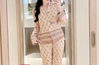 [🆕🇻🇳] Mochi Pijama Bộ Lụa Cao Cấp Chính Hãng 👕 Top1Fashion 👗  Bộ lụa tơ Luxury thu đông lên dáng cực chuẩn
, shares-0✔️ , likes-1❤️️ , date-2025-10-03 17:15:02🇻🇳🇻🇳🇻🇳📰🆕