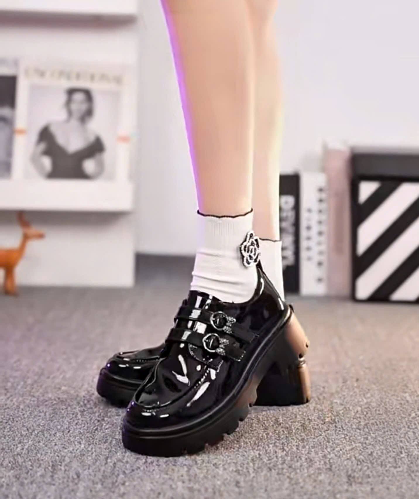 [🆕🇻🇳] Nghiện Si boutique 2 👕 Top1Fashion 👗  T7 máu chảy về tim đây ồi…
Em bé nó đến từ uk ạ.
Xinh đẹp iu lớm
Giá ngon như hơn ng eo là cóa thiệt nhoa..Nghiện Si boutique
, shares-0✔️ , likes-4❤️️ , date-2025-10-05 04:18:11🇻🇳🇻🇳🇻🇳📰🆕