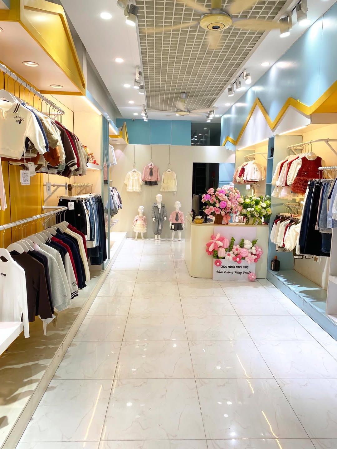 [🆕🇻🇳] NAVY KID’S Thời Trang trẻ em quảng châu cao cấp 🧑‍🧒❤️️👶⭐️ Nhà Na đã chính thức trở lại với một diện mạo mới sẵn sàng phục vụ các bé yêu ăn diện với BST thu đông siêu đẹp rồi đây ạ.
Shop vẫn đủ đầy các dòng 𝐧𝐡𝐢́ – , shares-0✔️ , likes-2❤️️ , date-2025-10-02 16:51:14🇻🇳🇻🇳🇻🇳📰🆕