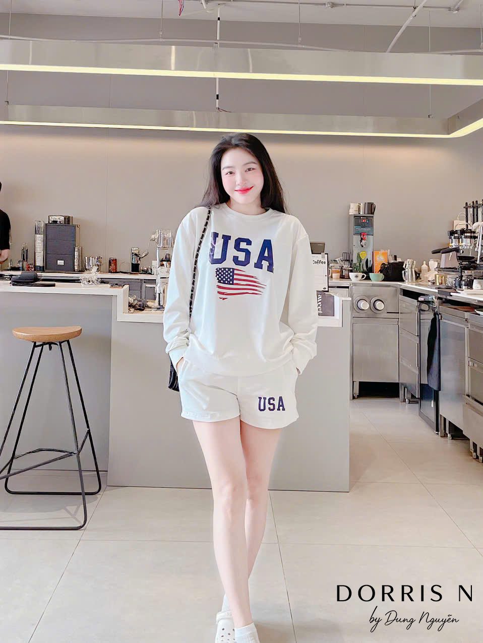 [🆕🇻🇳] Dorris N – Cửa hàng quần áo 👕 Top1Fashion 👗  Trời ơi, em mê cái set USA Cờ  này quá các chị ơi! Màu gì đâu mà vừa xinh vừa sang cực kỳ luôn ấy.
Chồng em, mẹ chồng em còn khen là mặc vào nhìn xinh trẻ , shares-0✔️ , likes-14❤️️ , date-2025-10-06 03:00:26🇻🇳🇻🇳🇻🇳📰🆕