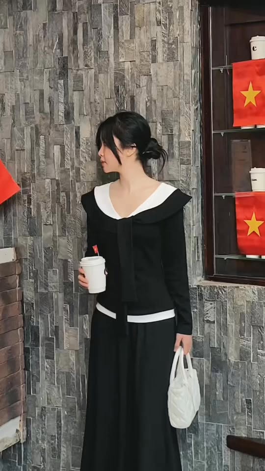 [🆕🇻🇳] Hạnh Shop Chuyên quần áo thời trang nữ 👕 Top1Fashion 👗  Tôn dáng mà vẫn giữ được sự nhẹ nhàng , thanh nhã  #Luuhanh #New_arrivals #thoitrangnu #thoitrangcongso #streetstyle #newcollection #thoitrang #fashion , shares-0✔️ , likes-4❤️️ , date-2025-10-03 22:33:53🇻🇳🇻🇳🇻🇳📰🆕