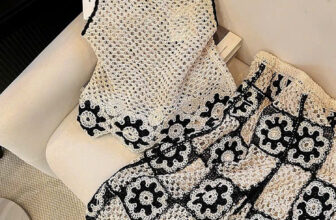 [🆕🇻🇳] NGỌC KHÁNH Boutique 👕 Top1Fashion 👗  𝐒𝐞𝐭 𝐕𝐢𝐧𝐭𝐚𝐠𝐞 𝐁𝐥𝐚𝐜𝐤 & 𝐖𝐡𝐢𝐭𝐞Một set đồ khiến nàng “fall in love” ngay từ ánh nhìn đầu tiên. Từng mũi đan tỉ mỉ mang hơi thở thủ công đậm chất nghệ thuật. M , shares-0✔️ , likes-1❤️️ , date-2025-10-06 16:10:38🇻🇳🇻🇳🇻🇳📰🆕