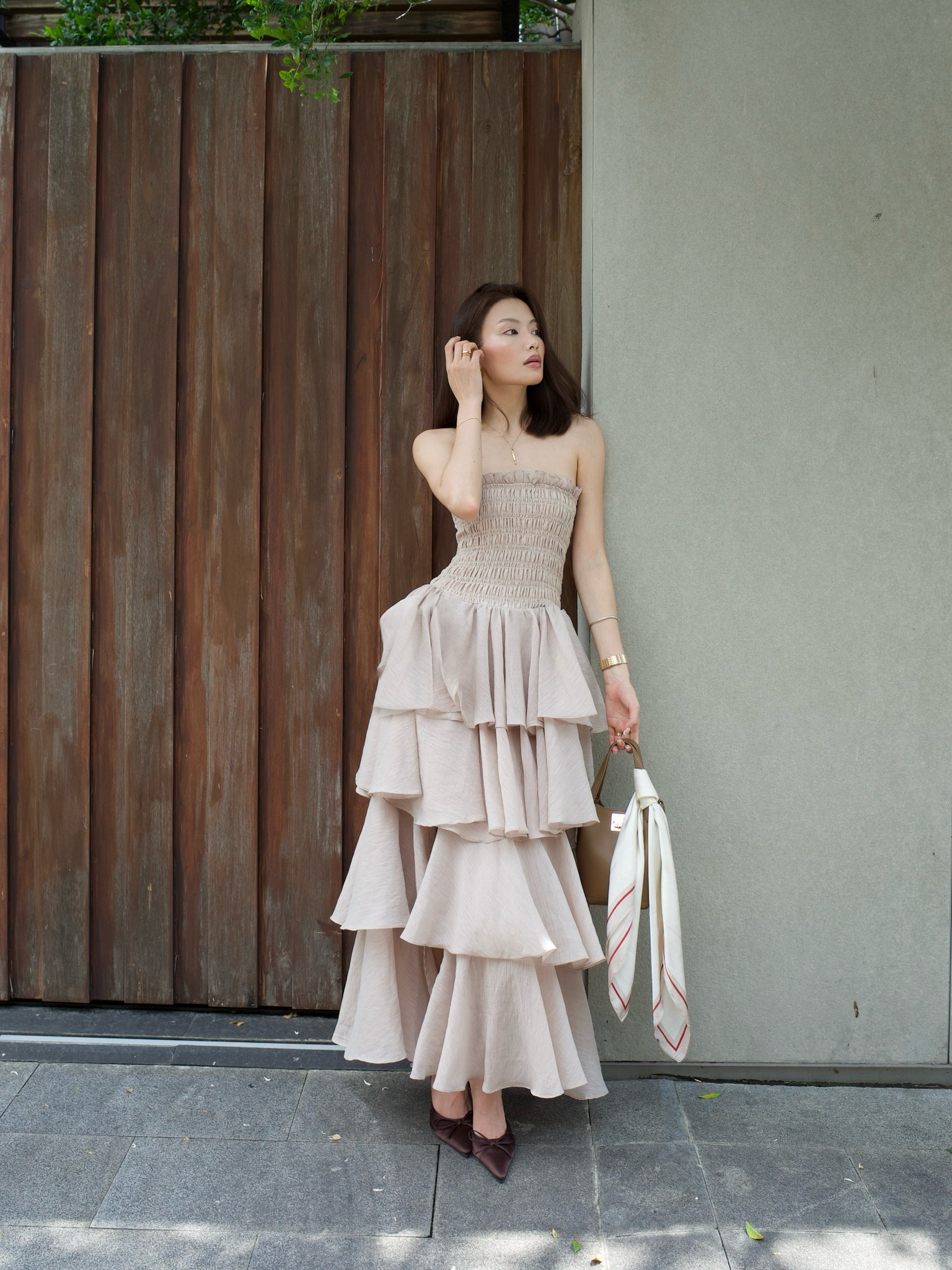 [🆕🇻🇳] C’MEE 👕 Top1Fashion 👗  SWAY DRESSThiết kế đầm smocking ôm sát tôn dáng cùng tầng váy xếp layer bay bổng tạo hiệu ứng chuyển động mềm mại. Sway Dress mang tinh thần tự do, phóng , shares-0✔️ , likes-1❤️️ , date-2025-10-03 18:09:45🇻🇳🇻🇳🇻🇳📰🆕