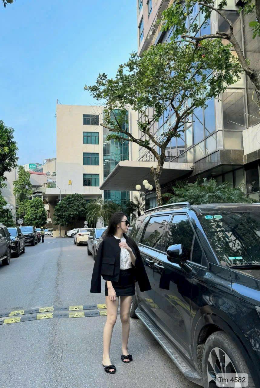 [???] LiTu Shop VNXK  ? Top1Fashion ?  Sẵn hàng
ÁO BOMBER CÓ TÚI Z.:R
Hàng A,u,t:h cắt tag ạ,Ôi về đúng đợt đón gió mùa, !! Áo khoác bomber nữ chuẩn Z..Ra AU.T/H TUỒ.N,  hàng store chuẩn 10 , shares-0✔️ , likes-1❤️️ , date-2025-10-03 20:26:42????????