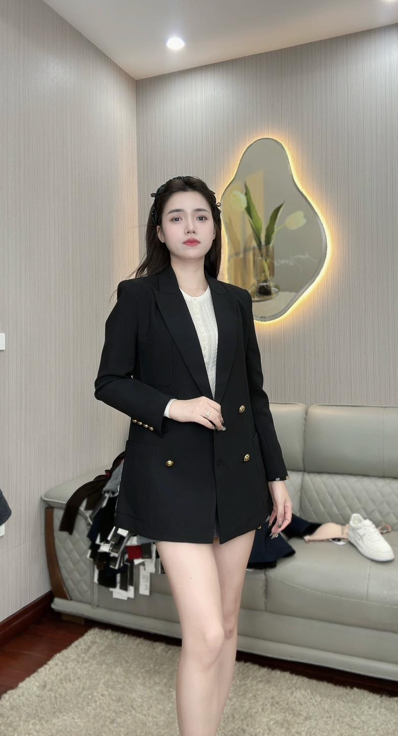 [🆕🇻🇳] Chảnh Shop – Thời trang, phụ kiện phái đẹp cao cấp 👕 Top1Fashion 👗  Áo vest form suông nhẹ em lên tông màu đen nha, chị em khoác hay hay quần suông cũng sang lắm. Áo đủ size S M L, mã AKC7316Chảnh Shop 68a Phố Huế, Hà Nội , shares-0✔️ , likes-67❤️️ , date-2025-10-08 03:01:18🇻🇳🇻🇳🇻🇳📰🆕