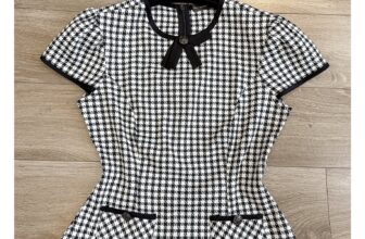 [🆕🇻🇳] Trúc Quỳnh Nguyễn – Hàng thiết kế 👕 Top1Fashion 👗  Chiều theo ý các nàng e về thêm phiên bản cổ tròn không khoét cho các nàng thích kín đáo hơn ạ#TrucQuynhNguyen
#newcollection
, shares-0✔️ , likes-4❤️️ , date-2025-10-04 05:13:34🇻🇳🇻🇳🇻🇳📰🆕