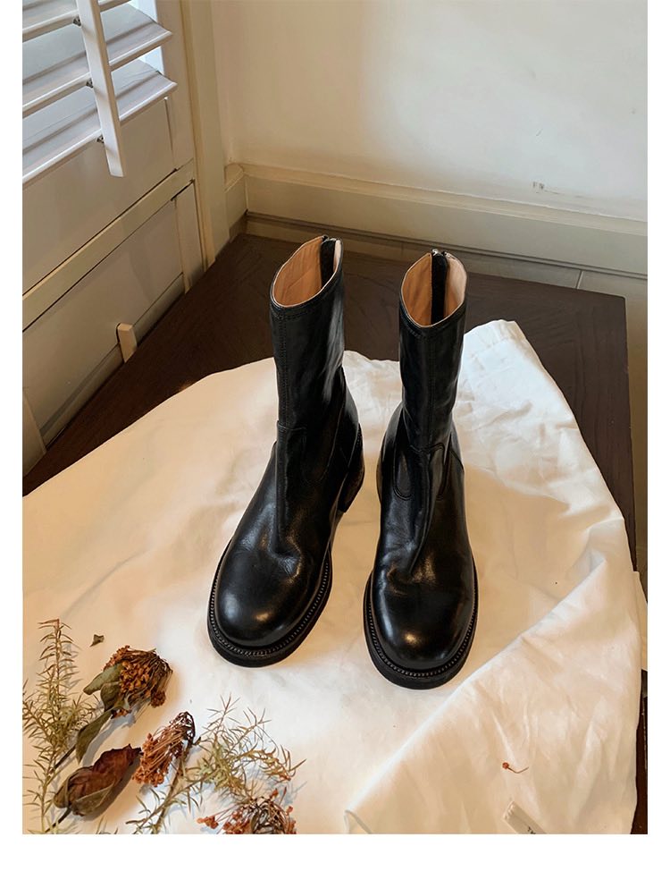 [🆕🇻🇳] Dzung Biez Store HCM-Cửa hàng quần áo nữ 👕 Top1Fashion 👗  Boot ngắn trơn khoá sau. Đơn giản, mềm, êm
Cao 4cm , size 35-39, đen – nâu
Hàng sẵn
, shares-0✔️ , likes-0❤️️ , date-2025-10-09 01:02:23🇻🇳🇻🇳🇻🇳📰🆕