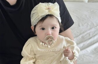 [???] Sulie House – Phụ kiện cho bé  ?‍?❤️️?⭐️ 𝙂𝙤̣𝙞 𝙚𝙢 𝙡𝙖̀ 𝙗𝙖́𝙣𝙝 𝙢𝙞̀ 𝙗𝙤̛ 𝙨𝙪̛̃𝙖
𝙑𝙞̀ 𝙚𝙢 đ𝙖̣̆𝙘 𝙗𝙞𝙚̣̂𝙩 𝙩𝙝𝙤̛𝙢 𝙣𝙜𝙤𝙣Nghía qua BST mũ cho bé gái cực xinh yêu, mẹ có bé sơ sinh đến 5 tuổi đều có thể bon chen  , shares-5✔️ , likes-91❤️️ , date-2025-10-08 03:58:49????????