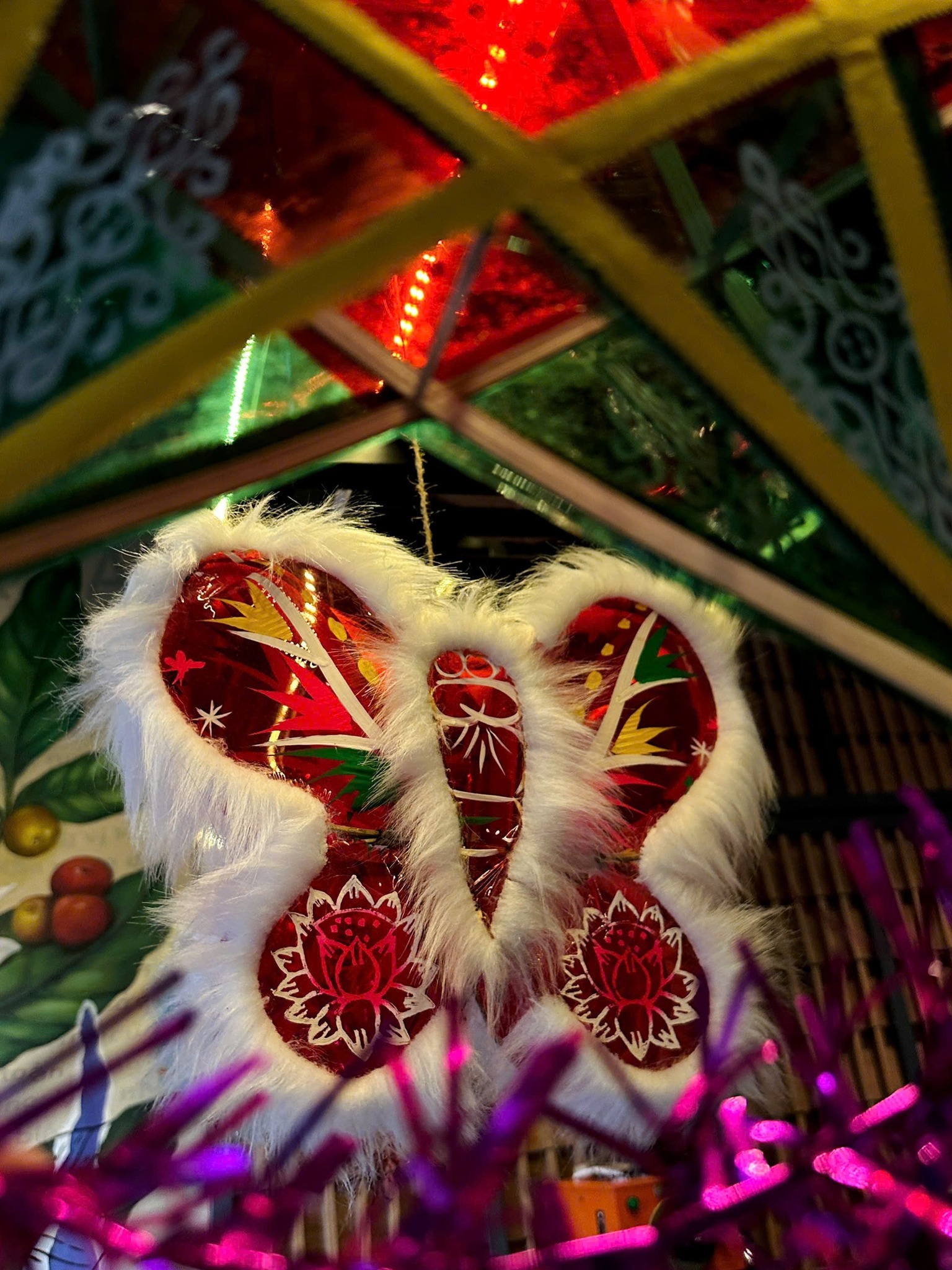 [☕️🇻🇳] Hello Coffee – Quán cà phê Internet Thành Phố Huế 🥤 Top1Coffee ☕️ Trung Thu về!Nhìn lên trăng rằm, thấy cả một bầu trời ký ức tuổi thơ. Gác lại âu lo, tối nay mình hẹn nhau lên Lô cùng ngắm t , shares-1✔️ , likes-16❤️️ , date-2025-10-07 00:22:57🇻🇳🇻🇳🇻🇳📰🆕