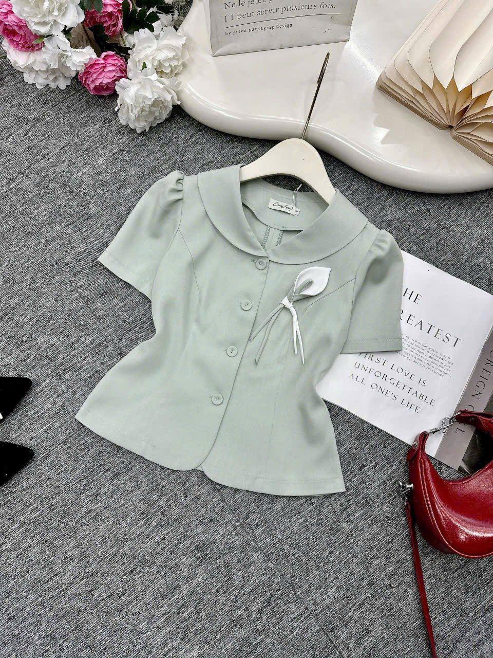 [🆕🇻🇳] Dzung Biez Store HCM-Cửa hàng quần áo nữ 👕 Top1Fashion 👗  Boot ngắn trơn khoá sau. Đơn giản, mềm, êm
Cao 4cm , size 35-39, đen – nâu
Hàng sẵn
, shares-0✔️ , likes-0❤️️ , date-2025-10-09 01:02:23🇻🇳🇻🇳🇻🇳📰🆕