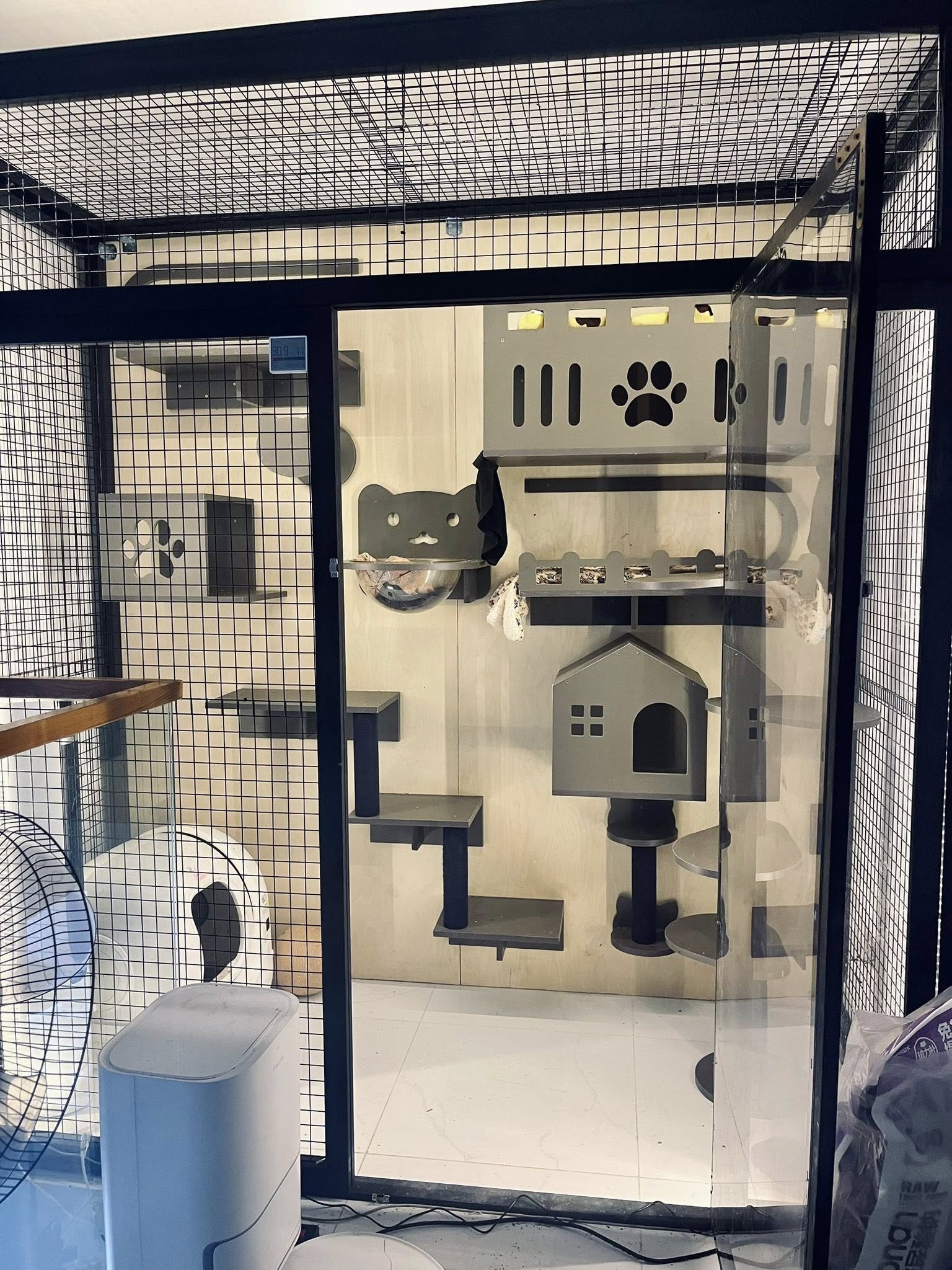 [🆕🇻🇳] NÂU PET SHOP – Chuyên sản xuất chuồng gỗ cho thú cưng, cattree, đồ chơi cho chó, mèo 🐶🦜 Top1Pets 🐱🐠 Hoàn thành xong một căn phòng cho mèo siêu to khổng lồ, chị chủ chịu chơi thật , cho tụi nó nguyên 1 khu luôn.
𝘐𝘯𝘣𝘰𝘹 𝘩𝘰𝘢̣̆𝘤 𝘢𝘥𝘥 𝘻𝘢𝘭𝘰 0909200695 đ𝘦̂̉ đ𝘶̛𝘰̛ , shares-0✔️ , likes-2❤️️ , date-2025-10-02 05:31:20🐶🐱🇻🇳🇻🇳🇻🇳📰🆕