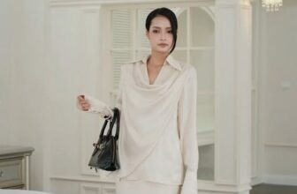 [🆕🇻🇳] CÉNES – LET THE QUINTESSENCE EMBRACES AROUND YOU 👕 Top1Fashion 👗  #GRWM 𝐅𝐋𝐔𝐈𝐃 𝐒𝐈𝐋𝐊 𝐂𝐎𝐖𝐋 𝐍𝐄𝐂𝐊 𝐒𝐄𝐓Vẻ đẹp mềm mại và uyển chuyển của lụa satin kết hợp kỹ thuật waterfall draping tạo nên những nếp rủ tự nhiên, cổ áo buông n , shares-0✔️ , likes-12❤️️ , date-2025-10-05 03:06:13🇻🇳🇻🇳🇻🇳📰🆕