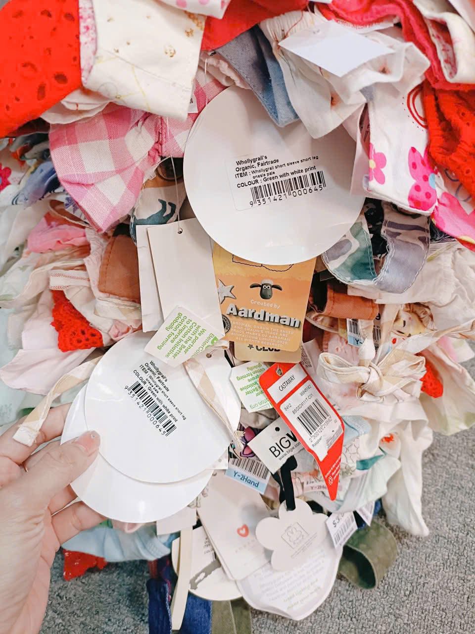 [🆕🇻🇳]  L.A Babyshop 🧑‍🧒❤️️👶⭐️ Thiết kế mới nhất cho mùa Halloween 2025
Rinh ngay cho con thôi nào ba mẹ ơi
Shopee:
, shares-2✔️ , likes-23❤️️ , date-2025-10-05 17:36:15🇻🇳🇻🇳🇻🇳📰🆕