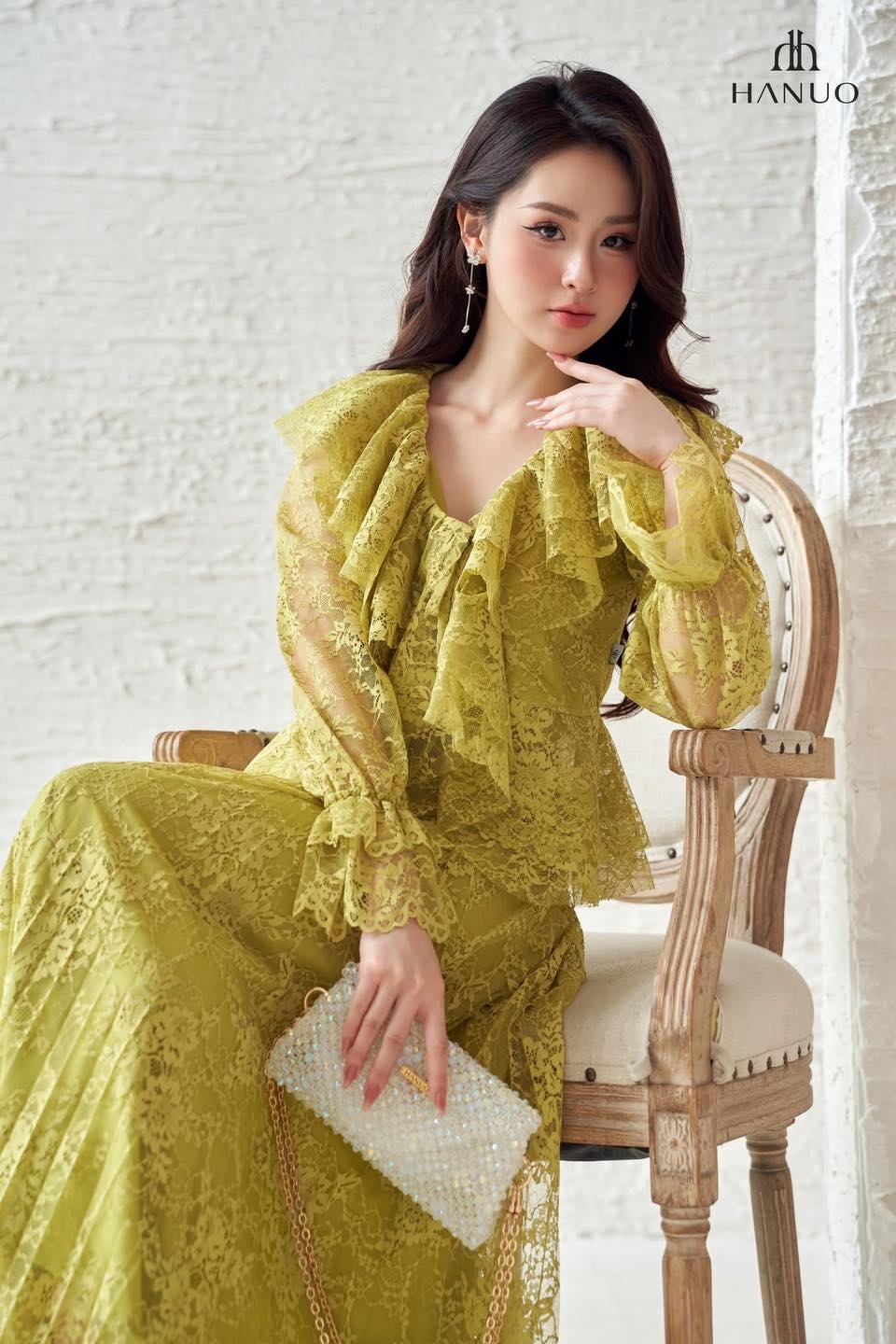 [🆕🇻🇳] Hanuo  👕 Top1Fashion 👗  𝐂𝐋𝐀𝐑𝐈𝐒𝐒𝐄 𝐋𝐀𝐂𝐄 𝐒𝐄𝐓
“𝑇𝑒𝑛𝑑𝑒𝑟𝑛𝑒𝑠𝑠 𝑖𝑠 𝑛𝑜𝑡 𝑤𝑒𝑎𝑘𝑛𝑒𝑠𝑠, 𝑖𝑡 𝑖𝑠 𝑡ℎ𝑒 𝑚𝑜𝑠𝑡 𝑔𝑟𝑎𝑐𝑒𝑓𝑢𝑙 𝑓𝑜𝑟𝑚 𝑜𝑓 𝑠𝑡𝑟𝑒𝑛𝑔𝑡ℎ.”Tựa như nàng thơ kiều diễm bước ra từ một bức tranh Pháp cổ, Cla , shares-2✔️ , likes-6❤️️ , date-2025-10-06 18:04:46🇻🇳🇻🇳🇻🇳📰🆕