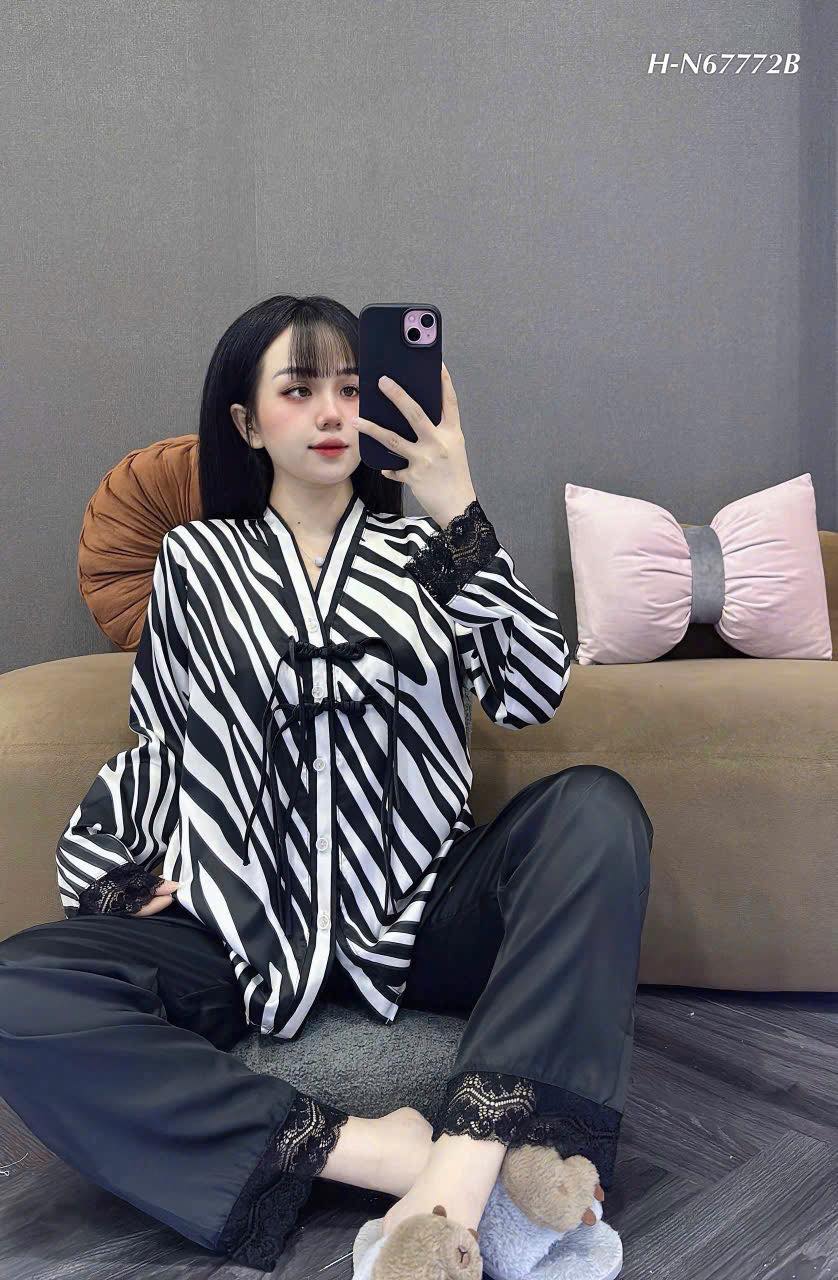 [🆕🇻🇳] VANI – Thế giới Váy Đầm thiết kế 👕 Top1Fashion 👗   [Chỉ 410K] ĐẲNG CẤP TỪ CHI TIẾT – CUỐN HÚT TỪ PHONG THÁIVáy sơ mi dài chất jean Mango cao cấp – item “must-have” cho tủ đồ 4 mùaChất jean mềm, nhẹ, , shares-0✔️ , likes-23❤️️ , date-2025-10-06 01:09:56🇻🇳🇻🇳🇻🇳📰🆕