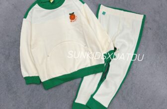 [🆕🇻🇳] Sunkids chuyên hàng Made in Cambodia, Made in Việt Nam. Hàng tqxk nội địa cao cấp, hàng thiết kế 🧑‍🧒❤️️👶⭐️ SALE: #149k
Bộ nỉ Moimojn kem viền xanh xinh xỉu, chất nỉ bông mềm co giãn tốt, bé mặc ấm mà hoạt động rất thoải mái ạ.
Sz: 100(13-14y) 110(16-18kg) 120(18 , shares-0✔️ , likes-6❤️️ , date-2025-10-07 22:45:34🇻🇳🇻🇳🇻🇳📰🆕