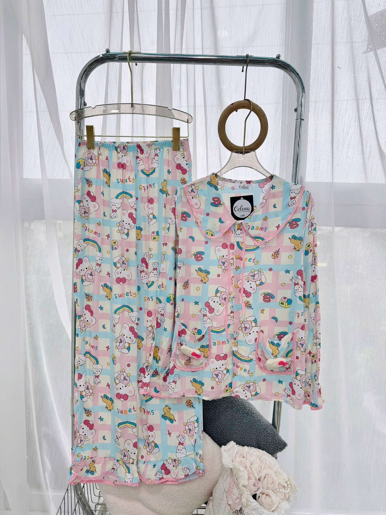 [🆕🇻🇳] NMee house  👕 Top1Fashion 👗  Bộ tole phối bèo tay dài vài hôm em có, mom nào đặy gạch trc cứ inb ạ
, shares-0✔️ , likes-0❤️️ , date-2025-10-08 15:49:44🇻🇳🇻🇳🇻🇳📰🆕