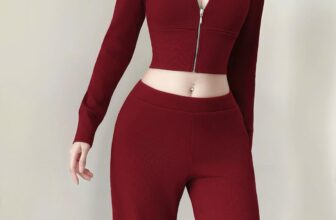 [🆕🇻🇳] Sarah Shop  👕 Top1Fashion 👗  SET THỂ THAO QUẦN SUÔNG ÁO CROPTOP CÓ NÓN
Một gam màu đầy khí chất, vừa thể thao vừa gợi cảm. Dáng ôm tôn đường cong, chất liệu gân mềm tạo hiệu ứng thon  , shares-0✔️ , likes-1❤️️ , date-2025-10-12 15:51:49🇻🇳🇻🇳🇻🇳📰🆕