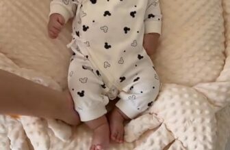 [🆕🇻🇳] Yêu Con ♥️️ Top1Life 🌱  Bảo mẫu này xịn quá, bé ngủ an yên luôn  , shares-0✔️ , likes-4❤️️ , date-2025-10-05 00:47:03🇻🇳🇻🇳🇻🇳📰🆕