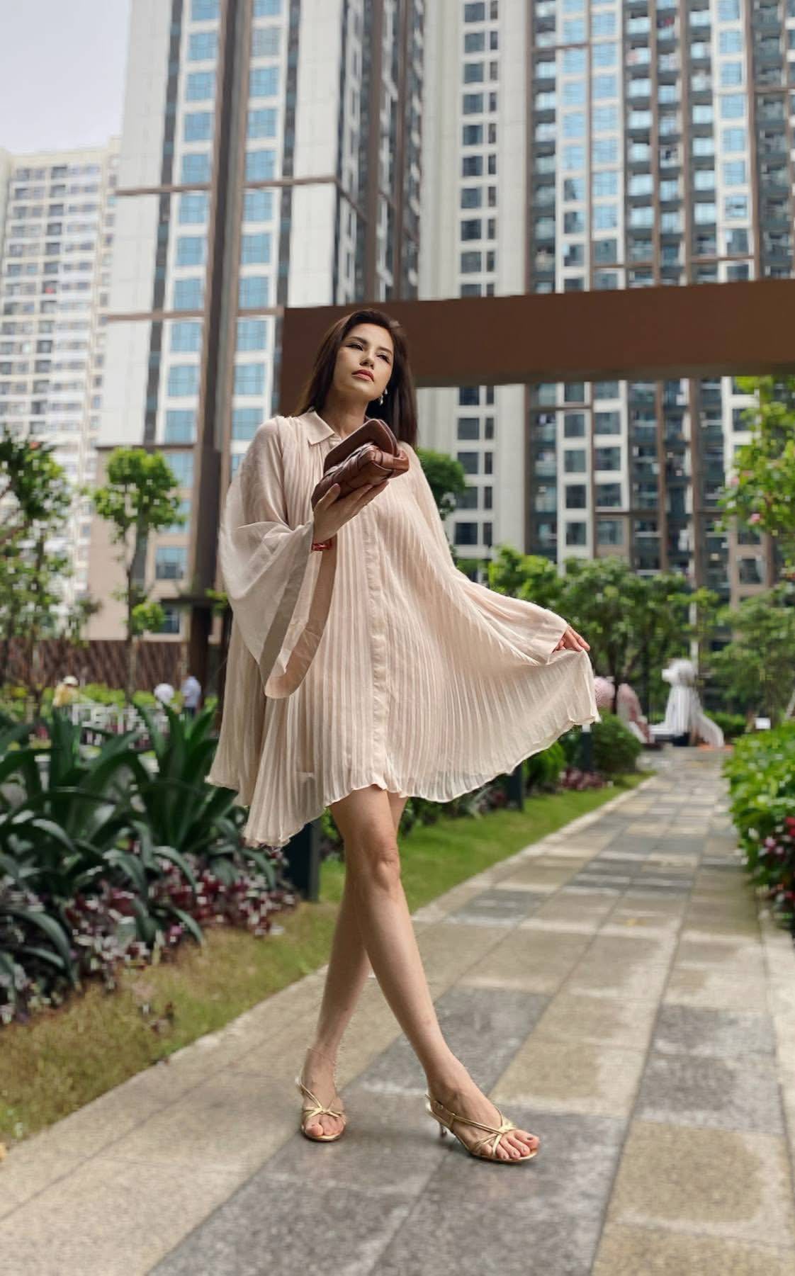 [🆕🇻🇳] Bích Loan VNXK – chuyên hàng xuất dư xịn 👕 Top1Fashion 👗   Sang quá  hãng bán 179$ gu bạn nào chốt nhaAi Ng 94-96 vùa nhé !
, shares-0✔️ , likes-1❤️️ , date-2025-10-16 01:27:27🇻🇳🇻🇳🇻🇳📰🆕