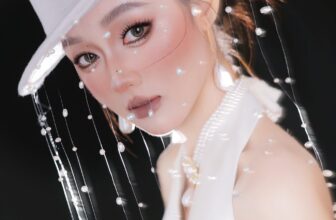 [🆕🇻🇳] Hằng Thu Make Up Store 💅💇 Top1Makeup 💕👄   PEARL WHISPER – QUÝ CÔ SANG TRỌNG ĐẦY TINH TẾMột layout mang đậm hơi thở thời thượng và quý phái, khi sắc trắng ngọc trai kết hợp cùng phong thái kiêu , shares-0✔️ , likes-28❤️️ , date-2025-10-08 16:47:07🇻🇳🇻🇳🇻🇳📰🆕