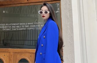 [🆕🇻🇳] Glamor – Thời trang thiết kế 👕 Top1Fashion 👗  Khi trời giông bão làm người lớn
Nắng vàng, hoa nở làm trẻ thơSize: S | M | L ( hỗ trợ đặt may theo yêu cầu)
——————————————– , shares-0✔️ , likes-6❤️️ , date-2025-10-08 02:57:36🇻🇳🇻🇳🇻🇳📰🆕