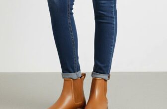 [🆕🇻🇳] Giày xuất khẩu, giày trẻ em xuất khẩu, giày xuất khẩu nam nữ 👕 Top1Fashion 👗  Nhìn cái da mê tit luôn
Mềm , êm
Size : 39.  #900k.
, shares-0✔️ , likes-2❤️️ , date-2025-10-13 22:40:03🇻🇳🇻🇳🇻🇳📰🆕