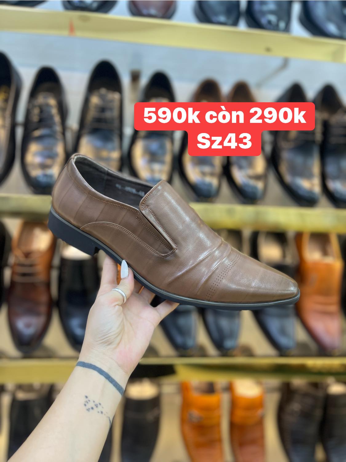 [🆕🇻🇳] Thế giới giầy việt newyork_ 33 nguyễn du- tp nam định 👕 Top1Fashion 👗  Xả hàng giày da 50% giá sz dưới ảnh nhanh tay chốt lẹ nha ạLưu ý : hàng xả k đổi trả k giữ đơn
, shares-2✔️ , likes-4❤️️ , date-2025-10-09 20:36:44🇻🇳🇻🇳🇻🇳📰🆕