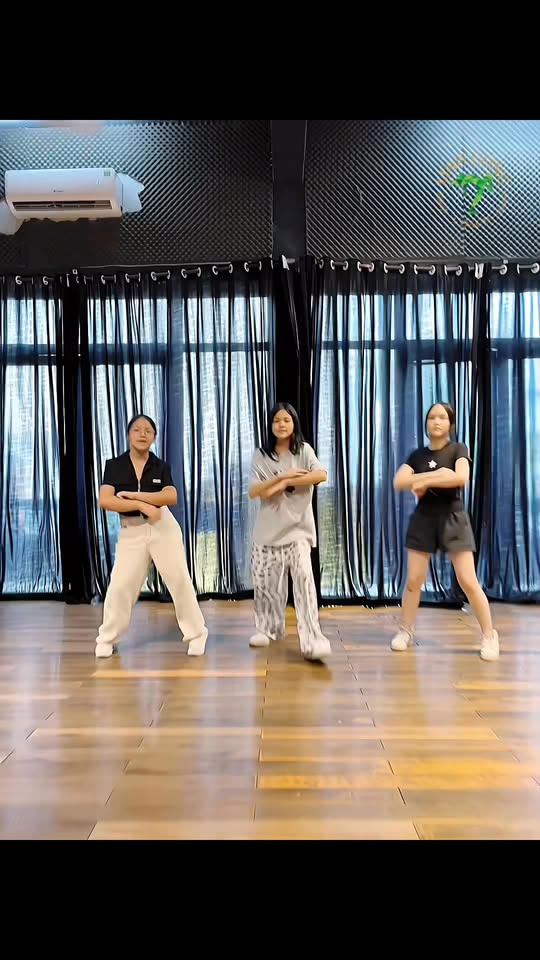 [🆕🇻🇳] Shop Mẹ Kây – Tất Cả Vì Con Yêu 🧑‍🧒❤️️👶⭐️ \ud83d\udd25\ud83d\udd25\ud83d\udd25 Cu\u1ed1i tu\u1ea7n qua Shop M\u1eb9 K\u00e2y – T\u1ea5t C\u1ea3 V\u00ec Con Y\u00eau \u0111\u1ec3 nh\u1eadn qu\u00e0  , shares-0✔️ , likes-2❤️️ , date-2025-10-04 15:36:17🇻🇳🇻🇳🇻🇳📰🆕