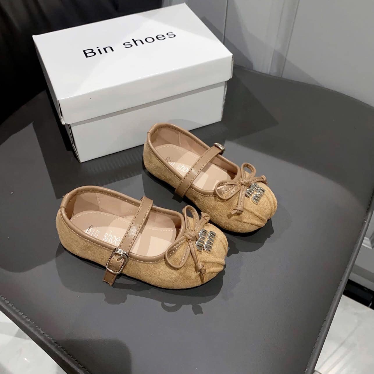 [🆕🇻🇳] Mira Bridal – Cho thuê váy cưới , áo dài 🤵🏻 Top1Wedding 👰🏻  Mira Bridal đã thêm ảnh vào album: Các mẫu áo dài — tại Mira Bridal.
, shares-0✔️ , likes-0❤️️ , date-2025-10-15 05:00:45🇻🇳🇻🇳🇻🇳📰🆕