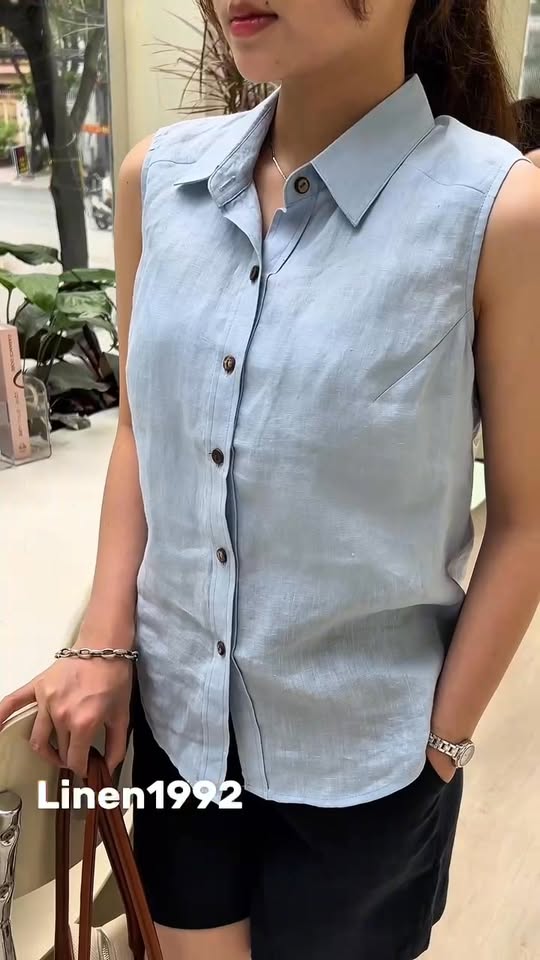 [🆕🇻🇳] NHIÊN 3Si & Hàng Si Tuyển 👕 Top1Fashion 👗  Tình hình là đơn hôm qua ít quá nên trưa nay #11h em live tiếp cho đủ đơn rồi tối em báo đơn em gởi hết nha khách ơi.
C em nào cần túi ví, chăn nệm bé, b , shares-27✔️ , likes-1❤️️ , date-2025-10-05 16:36:22🇻🇳🇻🇳🇻🇳📰🆕