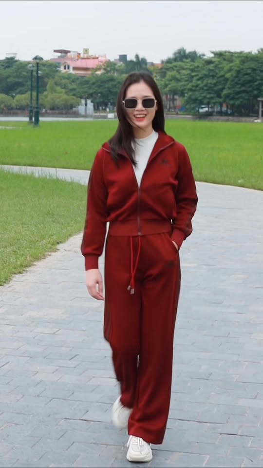 [🆕🇻🇳] Thương Fashion Luxury – Giúp nàng thêm xinh 👕 Top1Fashion 👗  #thuongfashion #thoitrang #xuhuong , shares-0✔️ , likes-2❤️️ , date-2025-10-07 01:46:58🇻🇳🇻🇳🇻🇳📰🆕