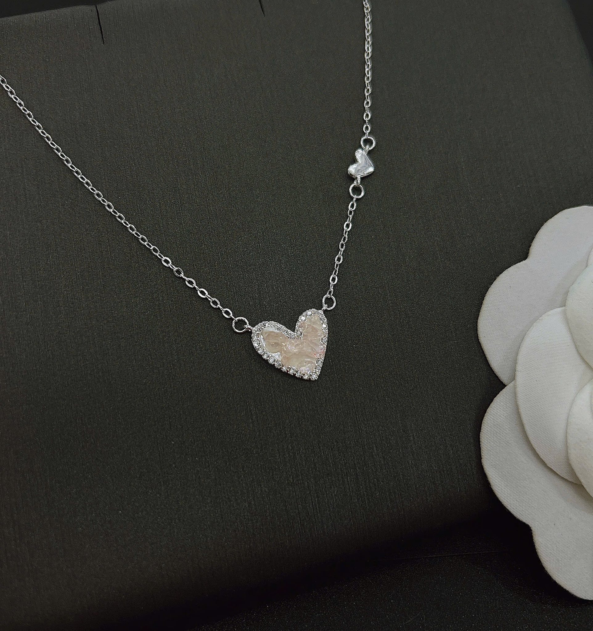 [🆕🇻🇳]  BABY MILO – Cửa hàng quần áo sơ sinh & trẻ em🧑‍🧒❤️️👶⭐️ Đủ wow chưa ạ?
20.10 đi tặng cái nè vừa xinh vừa hạp túi tiền lun í.
Chị em tự tặng bản thân cũng đc luôn vì xinh xỉu luôn các bà ạ.
𝐂𝐡𝐚𝐧𝐂𝐡𝐚𝐧 𝐉𝐞𝐰𝐞𝐥𝐫𝐲 có , shares-0✔️ , likes-1❤️️ , date-2025-10-17 07:12:25🇻🇳🇻🇳🇻🇳📰🆕