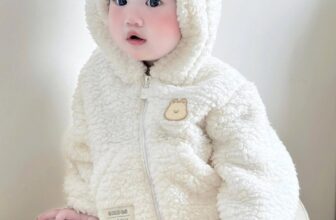 [🆕🇻🇳] EMBES là thương hiệu thời trang “Việt made” chất lượng cao dành cho trẻ em 🧑‍🧒❤️️👶⭐️ 𝐅𝐞𝐞𝐝𝐛𝐚𝐜𝐤 – 𝐁𝐀̣𝐍 𝐆𝐀̂́𝐔 𝐍𝐆𝐎̣𝐓 𝐍𝐆𝐀̀𝐎Giữa căn phòng tràn ngập ánh nắng sớm, bé yêu như một chú gấu nhỏ vừa tỉnh giấc, đôi mắt long lanh và nụ cười khẽ nở. Ch , shares-2✔️ , likes-79❤️️ , date-2025-10-18 23:56:35🇻🇳🇻🇳🇻🇳📰🆕