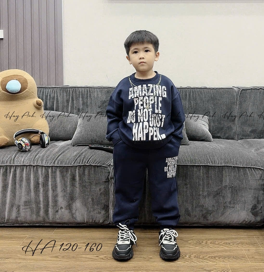 [🆕🇻🇳]  Kho Sỉ Bảo Ngọc Kids 🧑‍🧒❤️️👶⭐️  Mẫu mới về siêu ngầu cho bé trai 
Bộ 2 da dày dặn, mịn xịn , kèm xích cực chất 
Form unisex, bé mặc đi chơi – đi học đều đẹp 
 Size: 120-160
 , shares-0✔️ , likes-0❤️️ , date-2025-10-16 19:32:22🇻🇳🇻🇳🇻🇳📰🆕