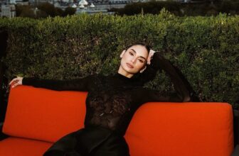 [🆕🇻🇳] DANG HOANG – Thiết kế & Thời trang 👕 Top1Fashion 👗  Ms. Pia Wurtzbach xuất hiện đầy cuốn hút trong thiết kế Thunder Dress làm từ spandex cao cấp từ thương hiệu DANG HOANGTừng chi tiết đính kết pha lê thủ c , shares-5✔️ , likes-45❤️️ , date-2025-10-10 21:23:47🇻🇳🇻🇳🇻🇳📰🆕