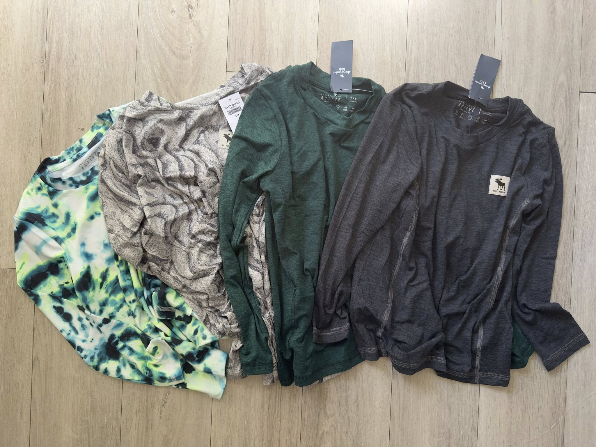 [🆕🇻🇳] BONA – Hàng Hiệu Xuất Dư 👕 Top1Fashion 👗   Lâu lắm rồi e mới về được lô áo tay dài Aber chất Actvie xịn xò ….Chất vải “active” (activewear) là chất áo thể thao dành cho mấy ổng vào thu hoạt động  , shares-0✔️ , likes-2❤️️ , date-2025-10-18 18:41:05🇻🇳🇻🇳🇻🇳📰🆕