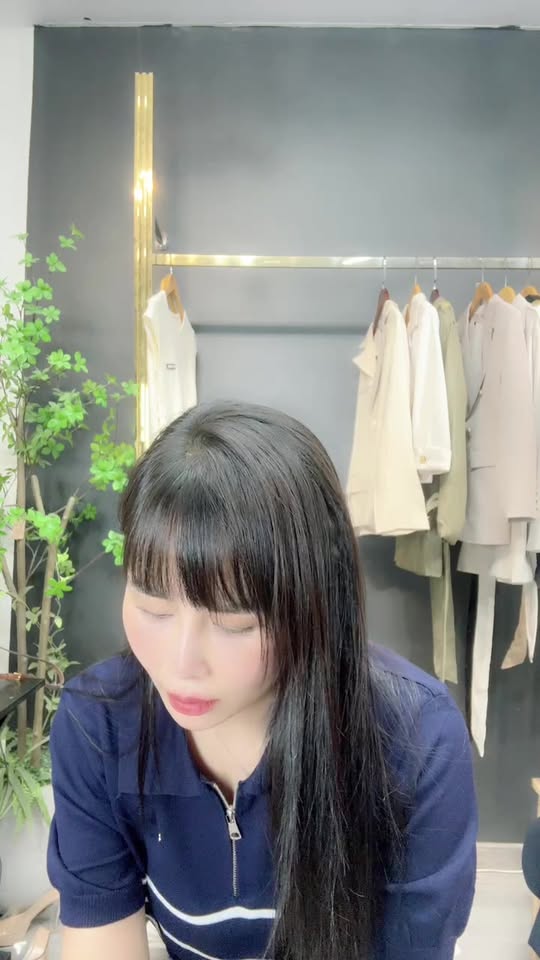 [🆕🇻🇳] Dung Valentino 36 Hàng Đào 👕 Top1Fashion 👗  Thời gian không chữa lành, nó chỉ khiến ta quen với nỗi đau
Size: 35-39
Kiểm tra ưng ý mới thanh toán
, shares-1✔️ , likes-2❤️️ , date-2025-10-07 05:24:25🇻🇳🇻🇳🇻🇳📰🆕